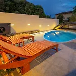 Lusi House Villa