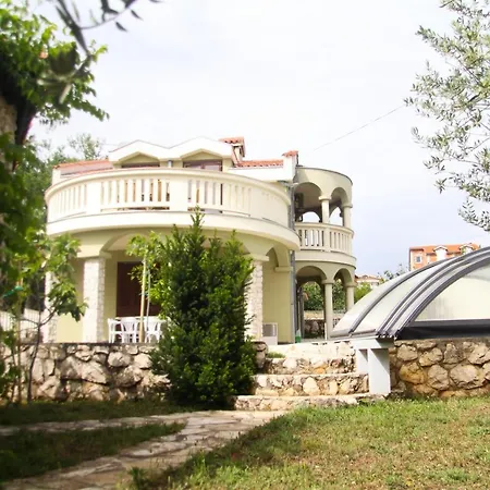 Villa Lusi House