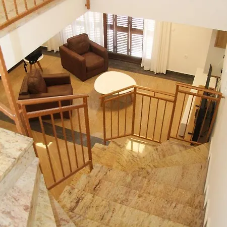 Villa Lusi House