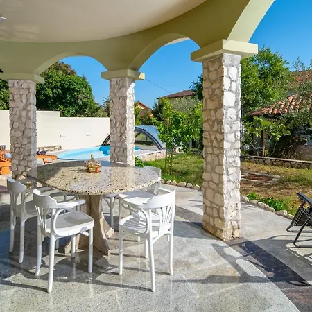 Villa Lusi House Sveti Filip i Jakov