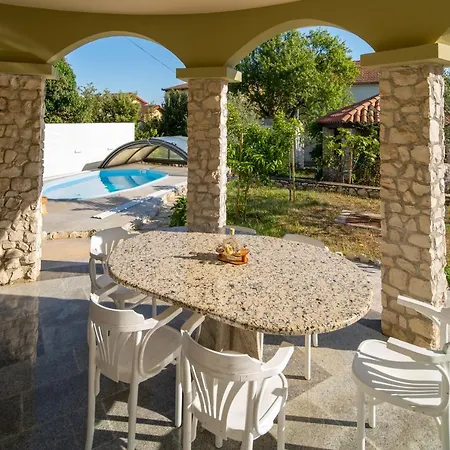 Lusi House Sveti Filip i Jakov