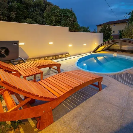 Lusi House Villa