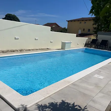 Lusi House Villa *