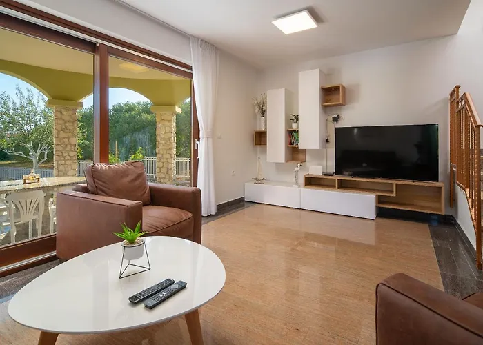 Lusi House וילה *