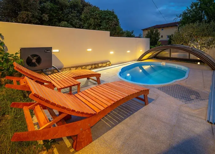 Lusi House וילה