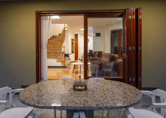 Lusi House וילה