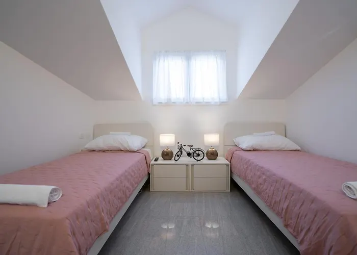 Lusi House וילה